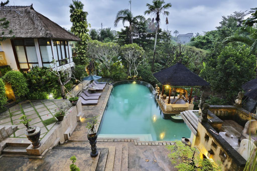 Alam Puri Art Museum Resort & Spa Denpasar  Bagian luar foto