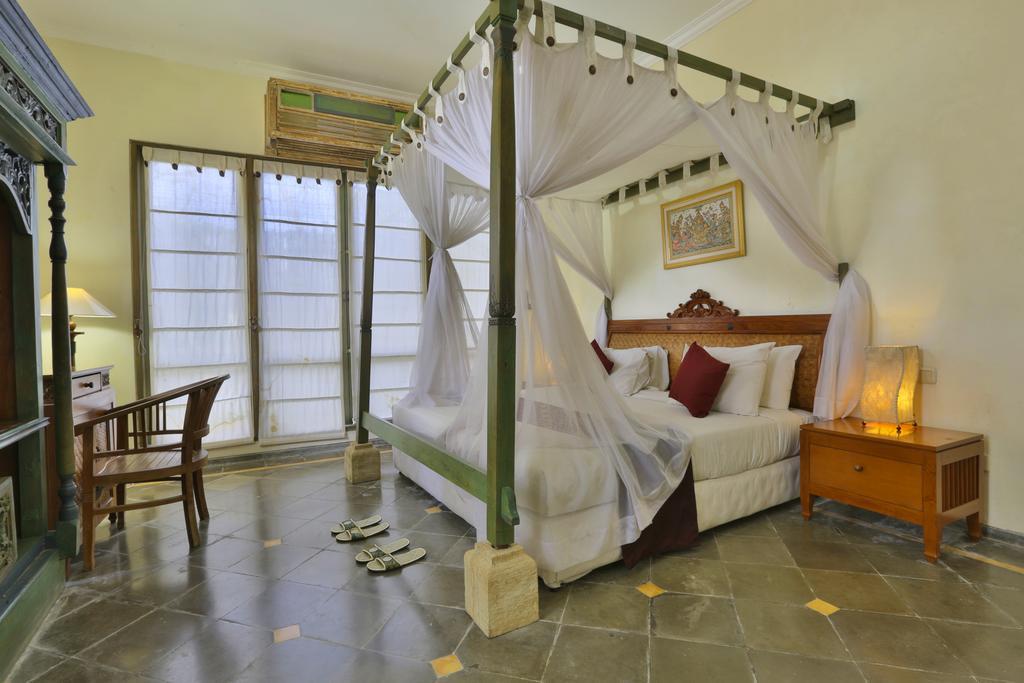Alam Puri Art Museum Resort & Spa Denpasar  Bagian luar foto