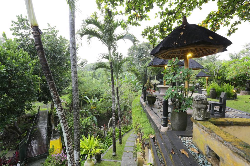 Alam Puri Art Museum Resort & Spa Denpasar  Bagian luar foto