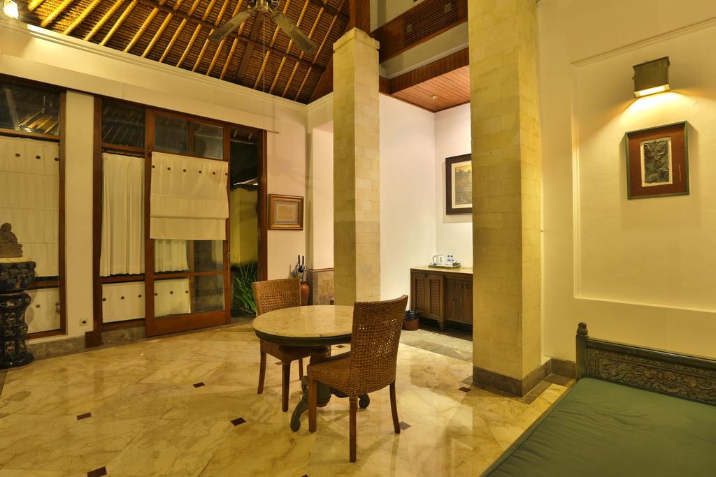 Alam Puri Art Museum Resort & Spa Denpasar  Bagian luar foto