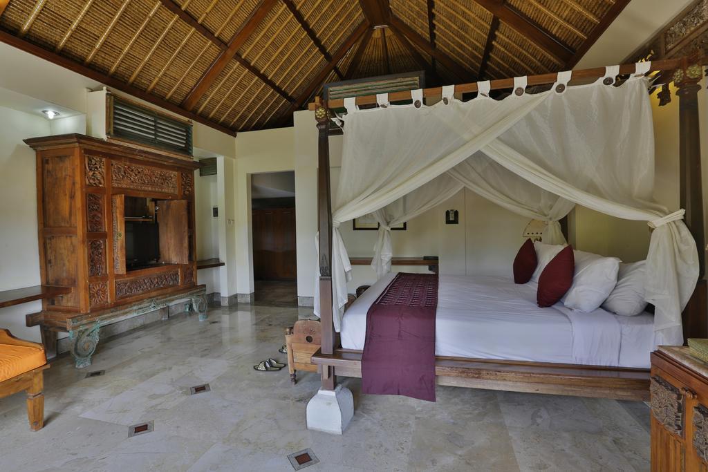 Alam Puri Art Museum Resort & Spa Denpasar  Bagian luar foto